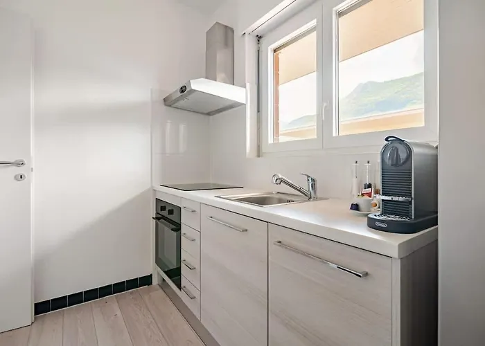 Penthouse With Terrace & Parking Appartement *