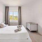 شقة Penthouse With Terrace & Parking لوغانو