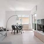 Penthouse With Terrace & Parking لوغانو