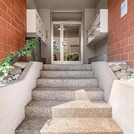 公寓 Penthouse With Terrace & Parking